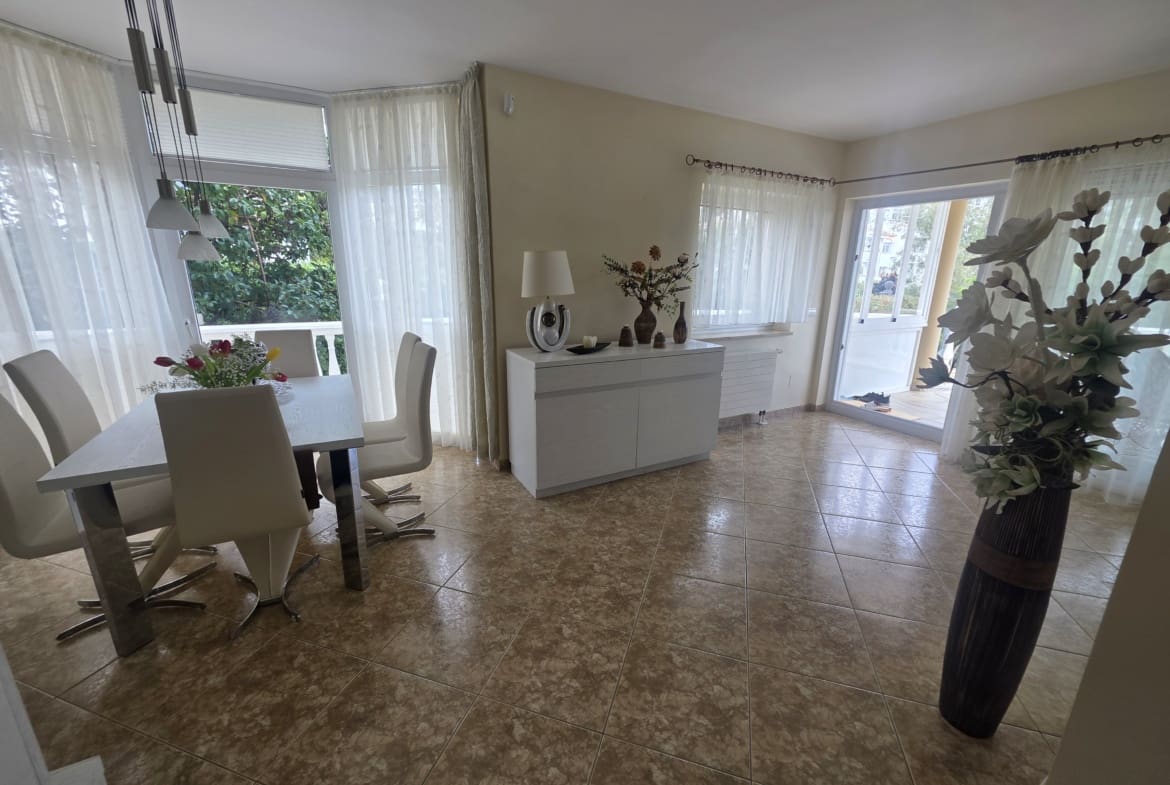 2 sypialnia Willa na sprzedaż w Calahonda z basenem garażem - 749 000 € (Ref: 9598073)