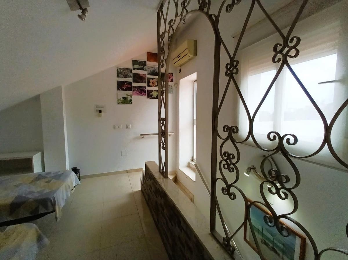 4 slaapkamer Penthouse te koop in Torrequebrada met zwembad garage - € 488.000 (Ref: 9598158)