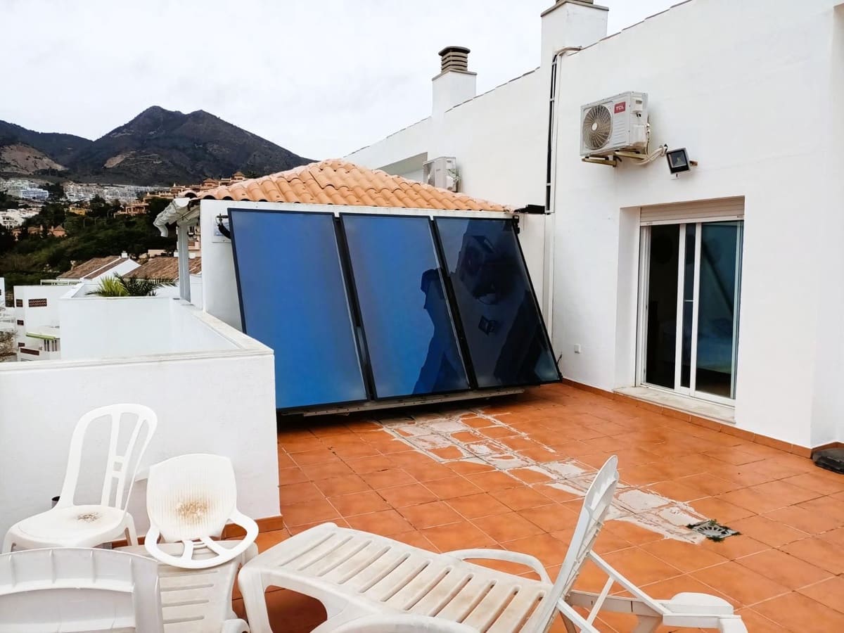 4 slaapkamer Penthouse te koop in Torrequebrada met zwembad garage - € 488.000 (Ref: 9598158)