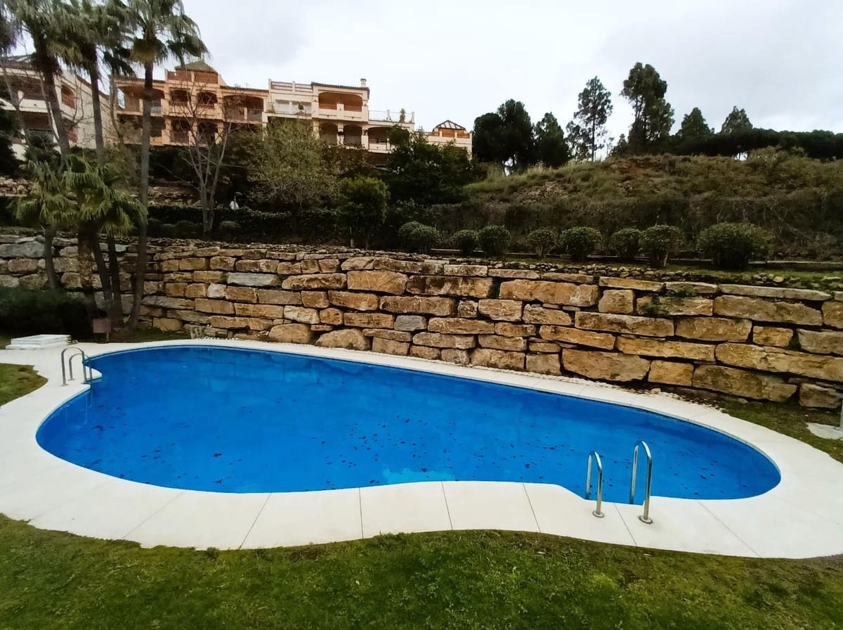 4 slaapkamer Penthouse te koop in Torrequebrada met zwembad garage - € 488.000 (Ref: 9598158)