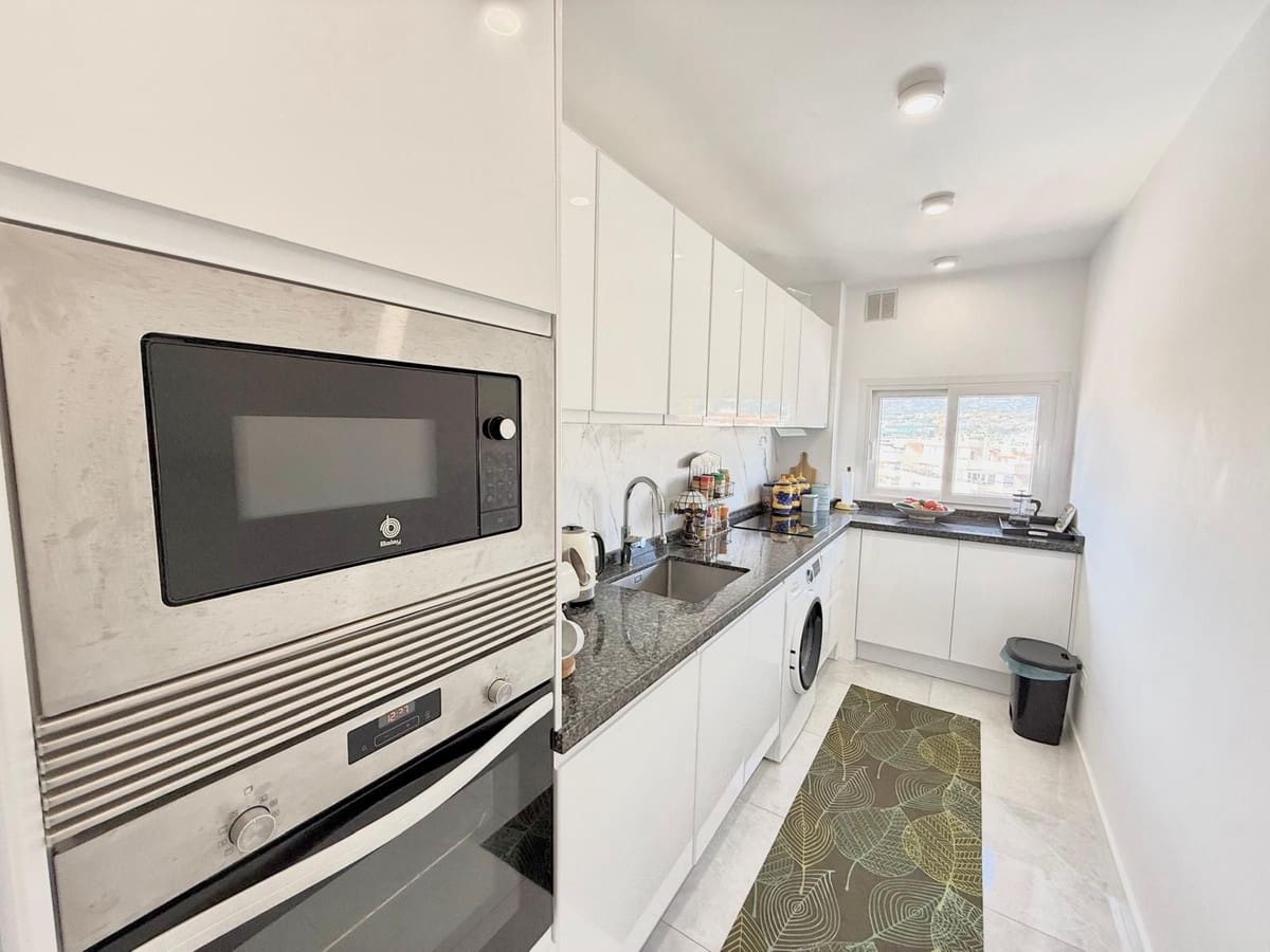 2 slaapkamer Appartement te koop in Fuengirola met zwembad - € 365.000 (Ref: 9604999)