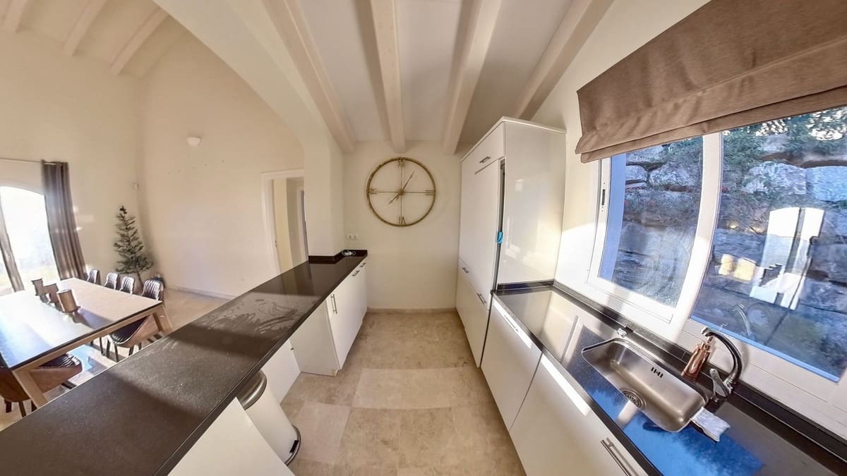 4 quarto Moradia em Banda para venda em Golden Mile com piscina garagem - 1 600 000 € (Ref: 9605003)