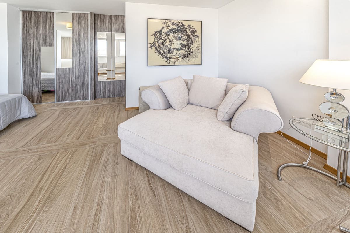 2 soveværelse Penthouse til salg i Estepona med garage - € 1.550.000 (Ref: 9605009)