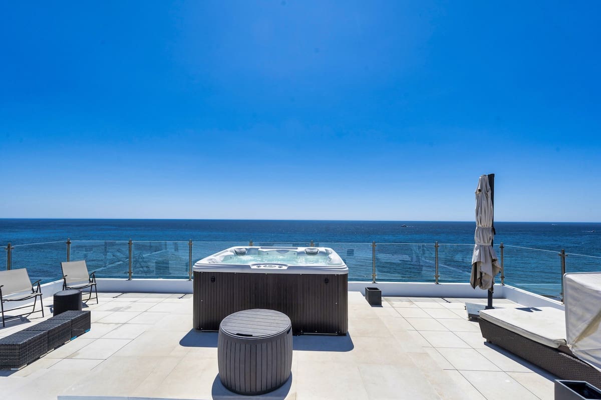 2 soveværelse Penthouse til salg i Estepona med garage - € 1.550.000 (Ref: 9605009)