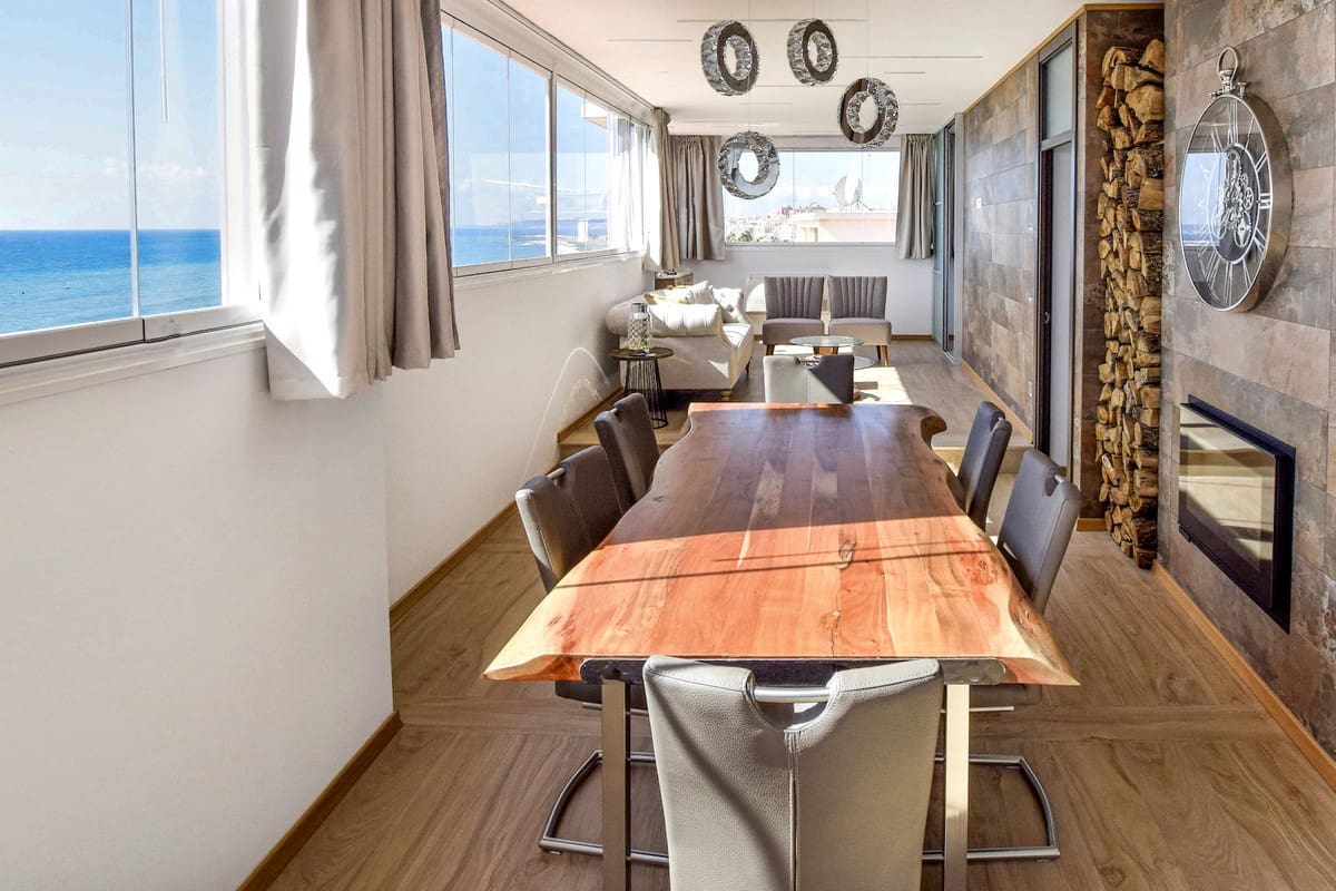 2 soveværelse Penthouse til salg i Estepona med garage - € 1.550.000 (Ref: 9605009)