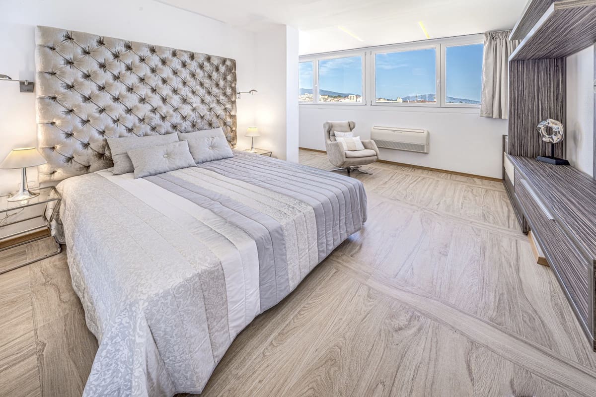 2 soveværelse Penthouse til salg i Estepona med garage - € 1.550.000 (Ref: 9605009)