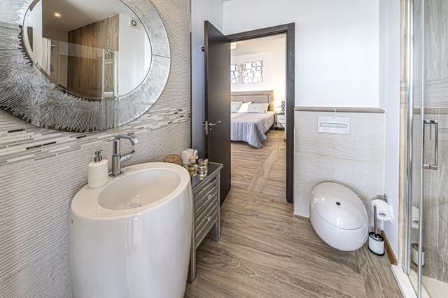 2 soveværelse Penthouse til salg i Estepona med garage - € 1.550.000 (Ref: 9605009)