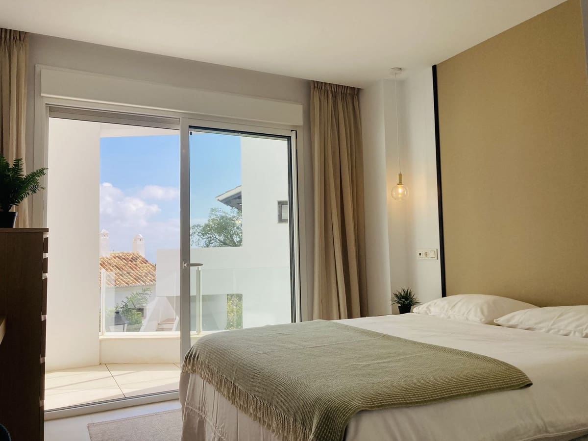 1 chambre Appartement à vendre à Marbella avec piscine garage - 335 000 € (Ref: 9605068)