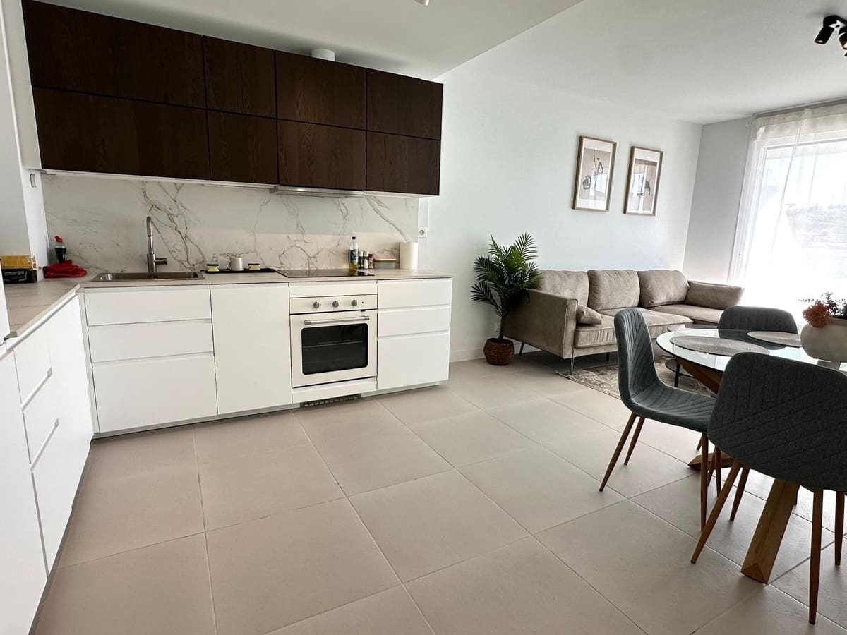 2 makuuhuone Huoneisto myytävänä paikassa Estepona mukana uima-altaan 
autotalli - 359 000 € (Ref: 9605083)