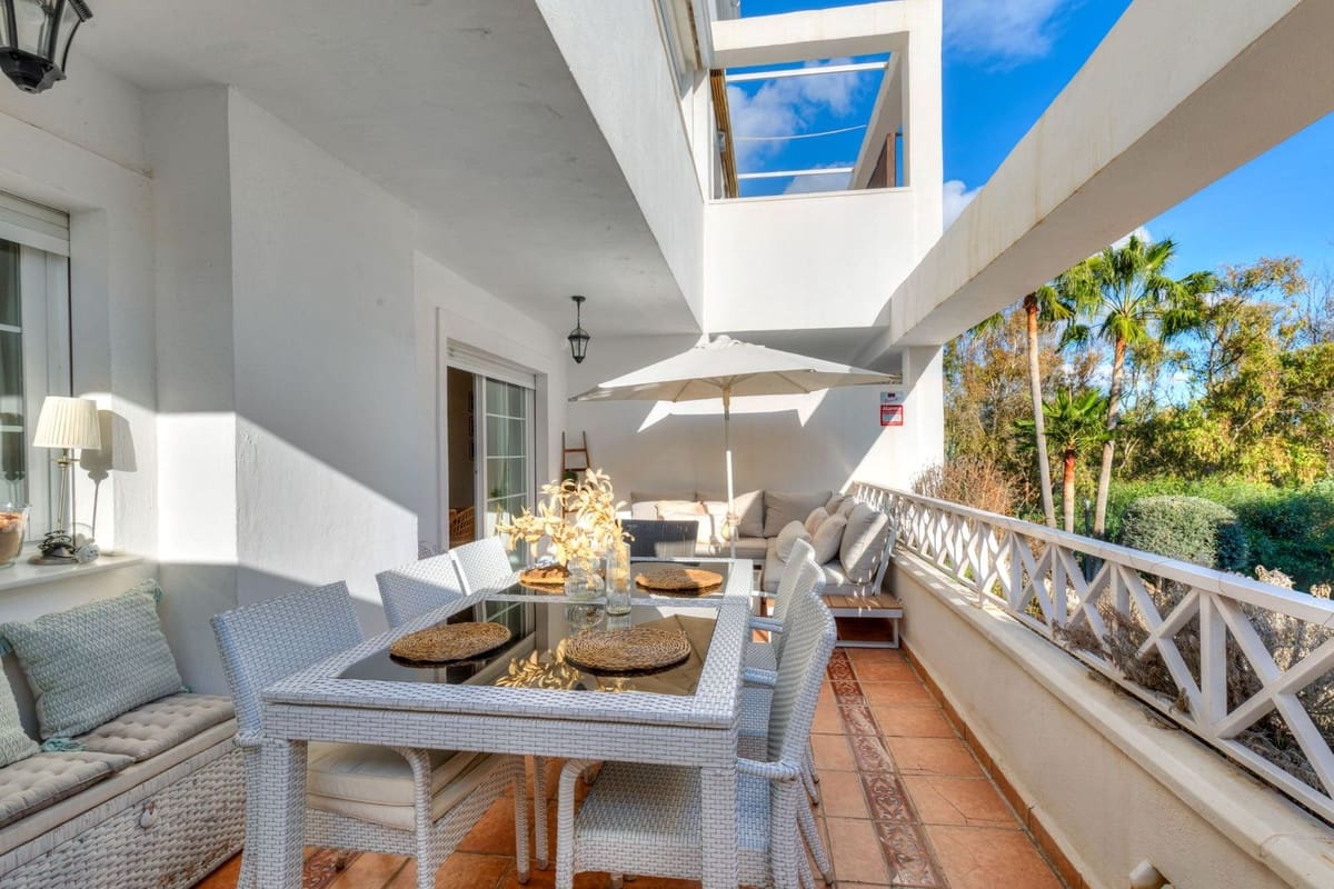 Apartamento de 2 habitaciones en Río Real en venta con piscina garaje - 395.000 € (Ref: 9605087)