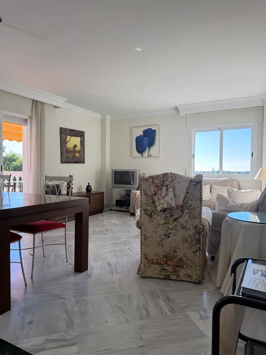 2 sypialnia Apartament na sprzedaż w Marbella z basenem - 485 000 € (Ref: 9605169)