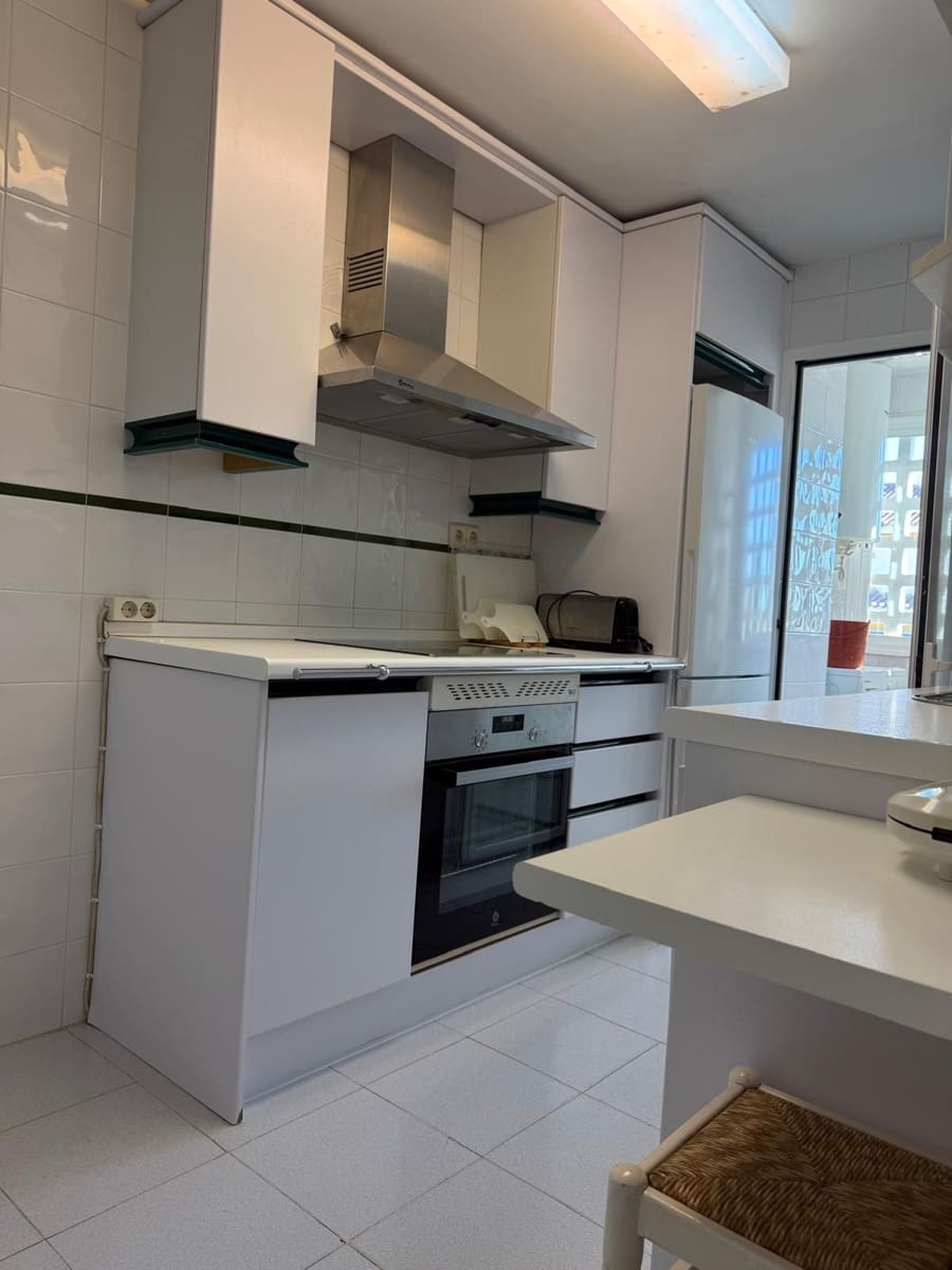 2 sypialnia Apartament na sprzedaż w Marbella z basenem - 485 000 € (Ref: 9605169)