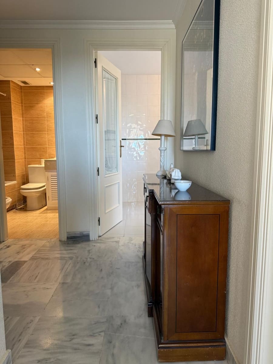 2 sypialnia Apartament na sprzedaż w Marbella z basenem - 485 000 € (Ref: 9605169)