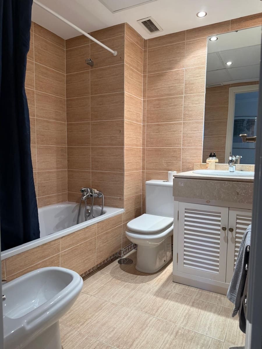 2 sypialnia Apartament na sprzedaż w Marbella z basenem - 485 000 € (Ref: 9605169)