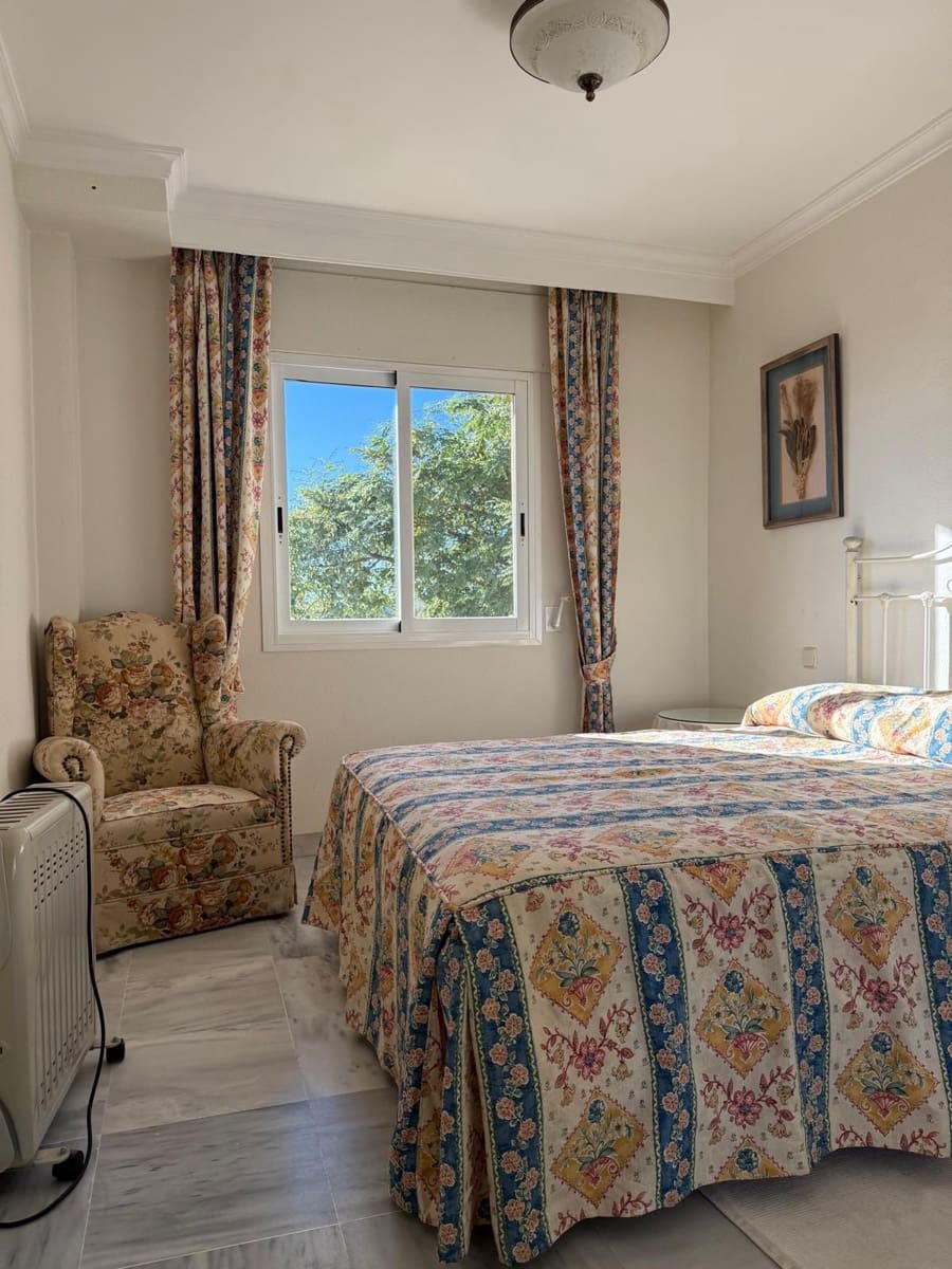 2 sypialnia Apartament na sprzedaż w Marbella z basenem - 485 000 € (Ref: 9605169)