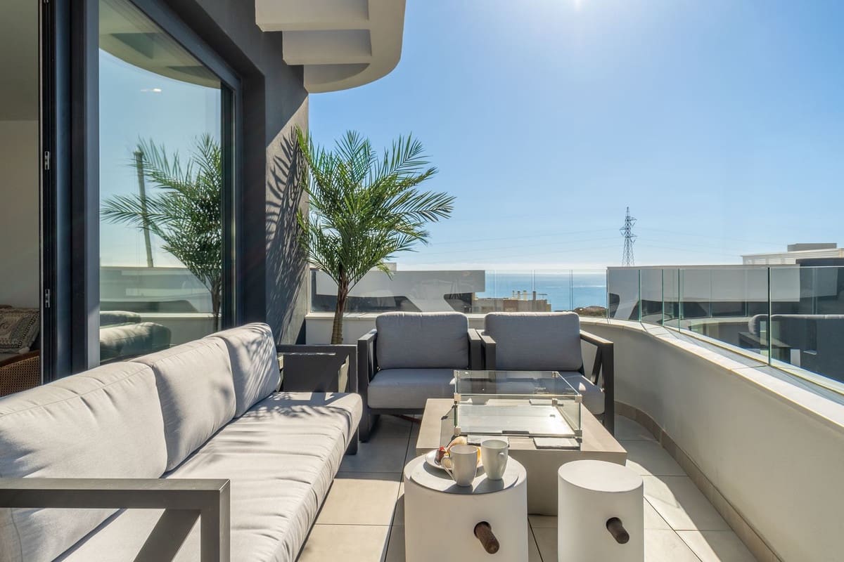 2 soveværelse Lejlighed til salg i Fuengirola med swimmingpool garage - € 515.000 (Ref: 9608209)