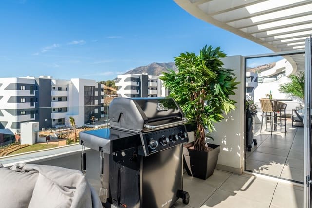 2 soveværelse Lejlighed til salg i Fuengirola med swimmingpool garage - € 515.000 (Ref: 9608209)