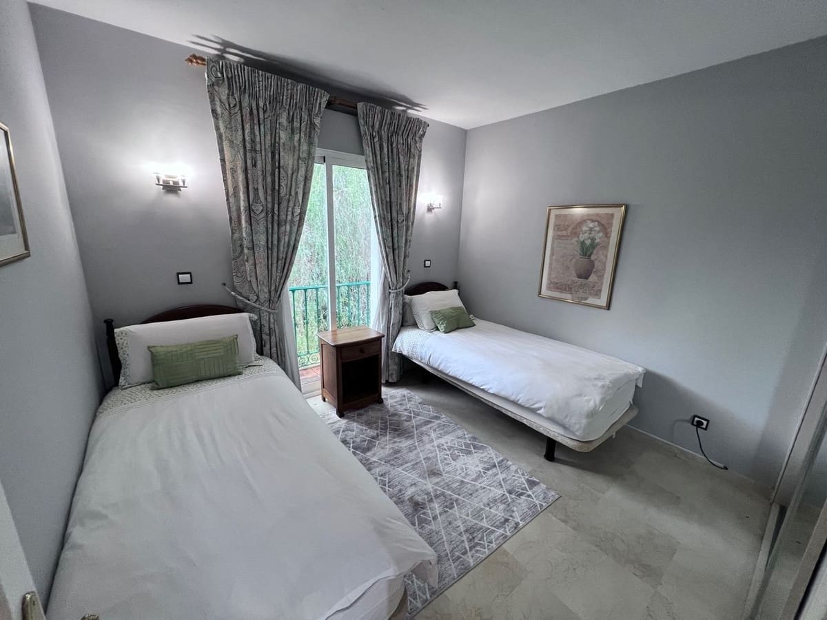 3 sypialnia Penthouse na sprzedaż w Carib Playa z basenem garażem - 649 000 € (Ref: 9608230)