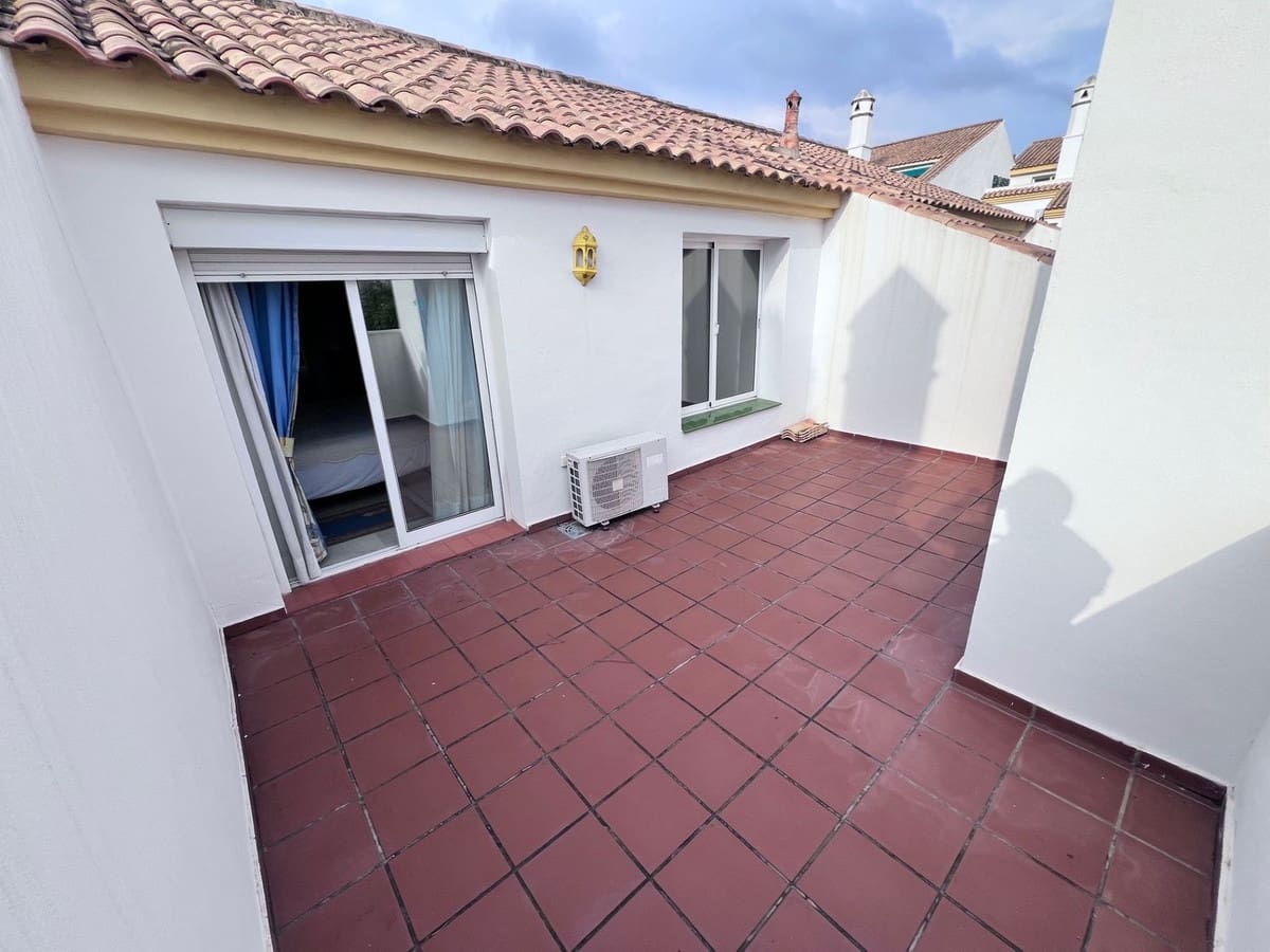 3 sypialnia Penthouse na sprzedaż w Carib Playa z basenem garażem - 649 000 € (Ref: 9608230)