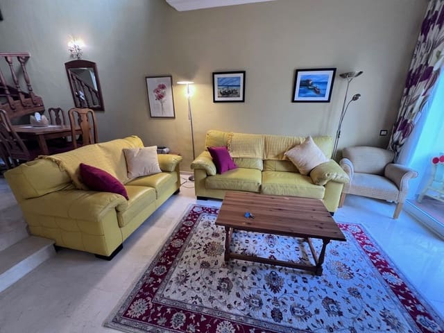 3 makuuhuone Kattohuoneisto myytävänä paikassa Carib Playa, Marbella mukana uima-altaan 
autotalli - 649 000 € (Ref: 9608230)