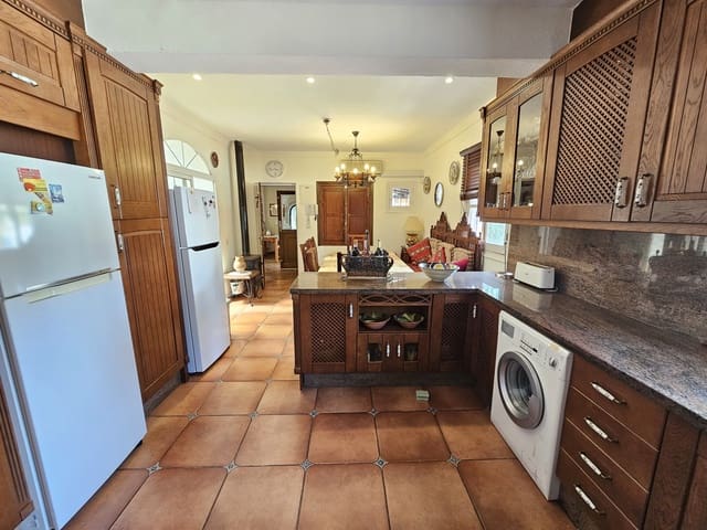 5 Zimmer Villa zu verkaufen in Alhaurín de la Torre mit Pool Garage - 1.390.000 € (Ref: 9609470)