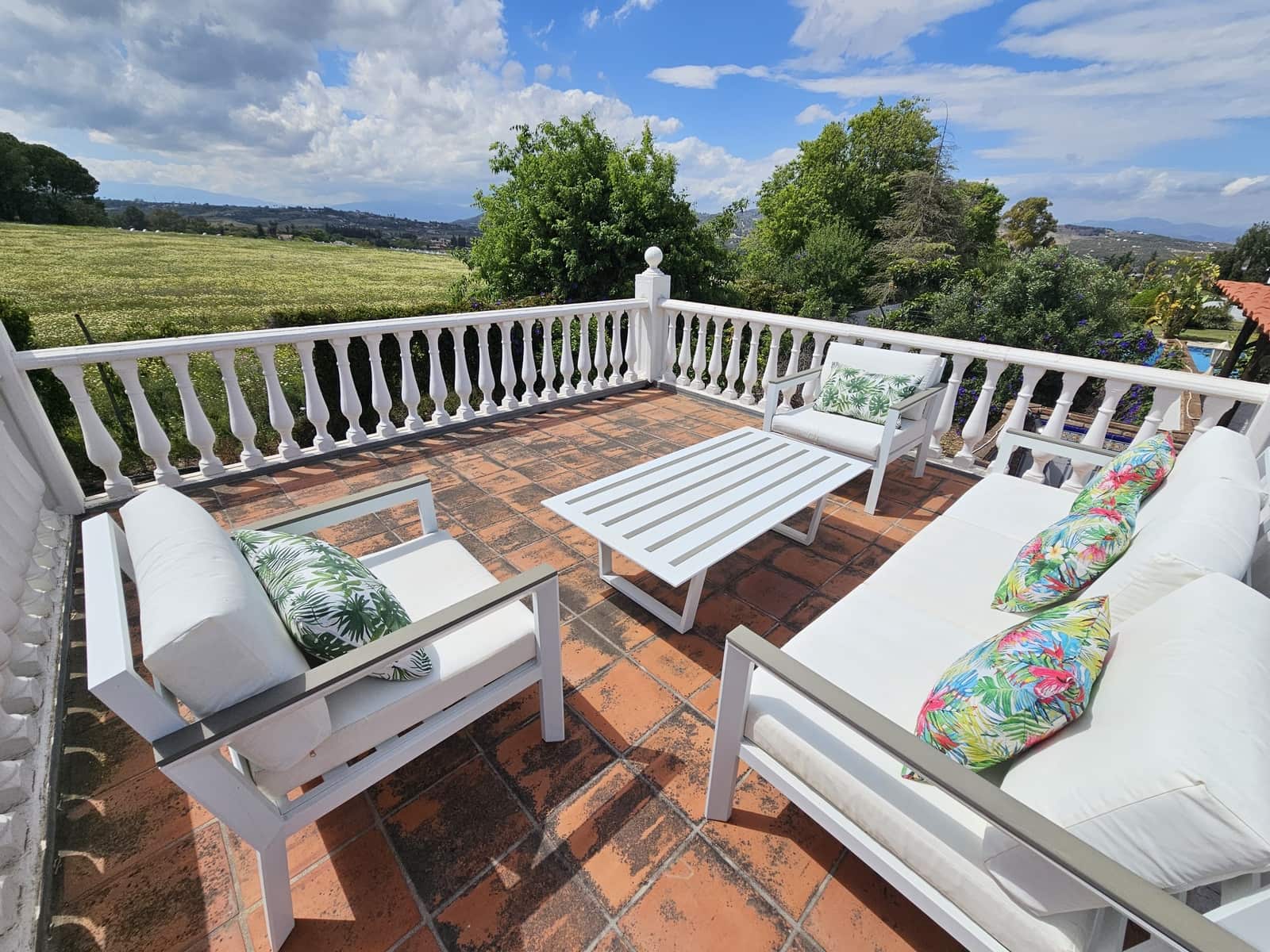 Chalet de 5 habitaciones en Alhaurín de la Torre en venta con piscina garaje - 1.390.000 € (Ref: 9609470)