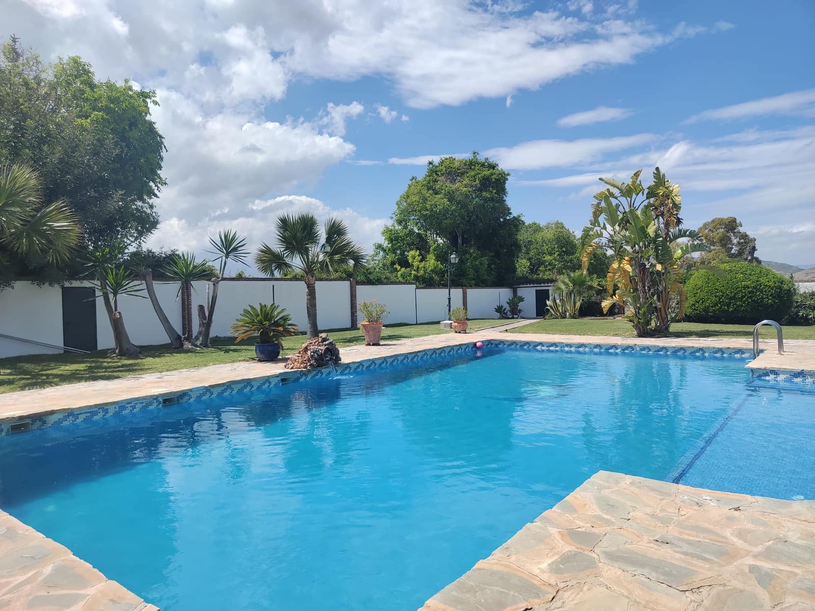 Chalet de 5 habitaciones en Alhaurín de la Torre en venta con piscina garaje - 1.390.000 € (Ref: 9609470)