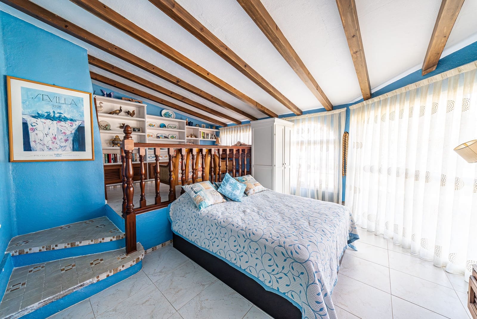 5 bedroom Villa for sale in Alhaurin de la Torre with pool garage - € 1,390,000 (Ref: 9609470)