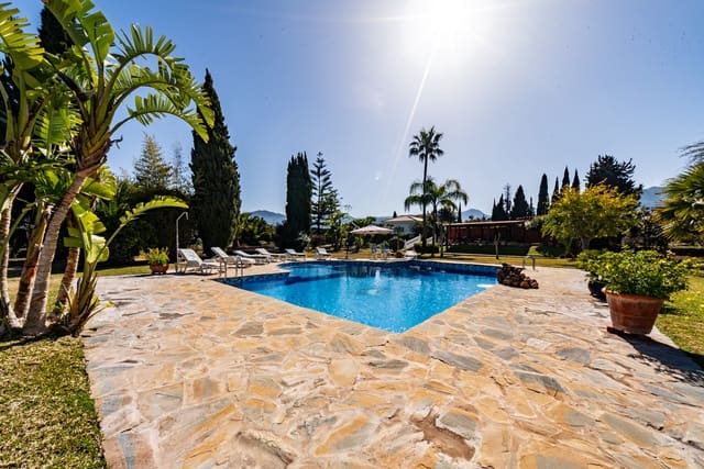 5 camera da letto Villa in vendita in Alhaurín de la Torre con piscina garage - 1.390.000 € (Rif: 9609470)