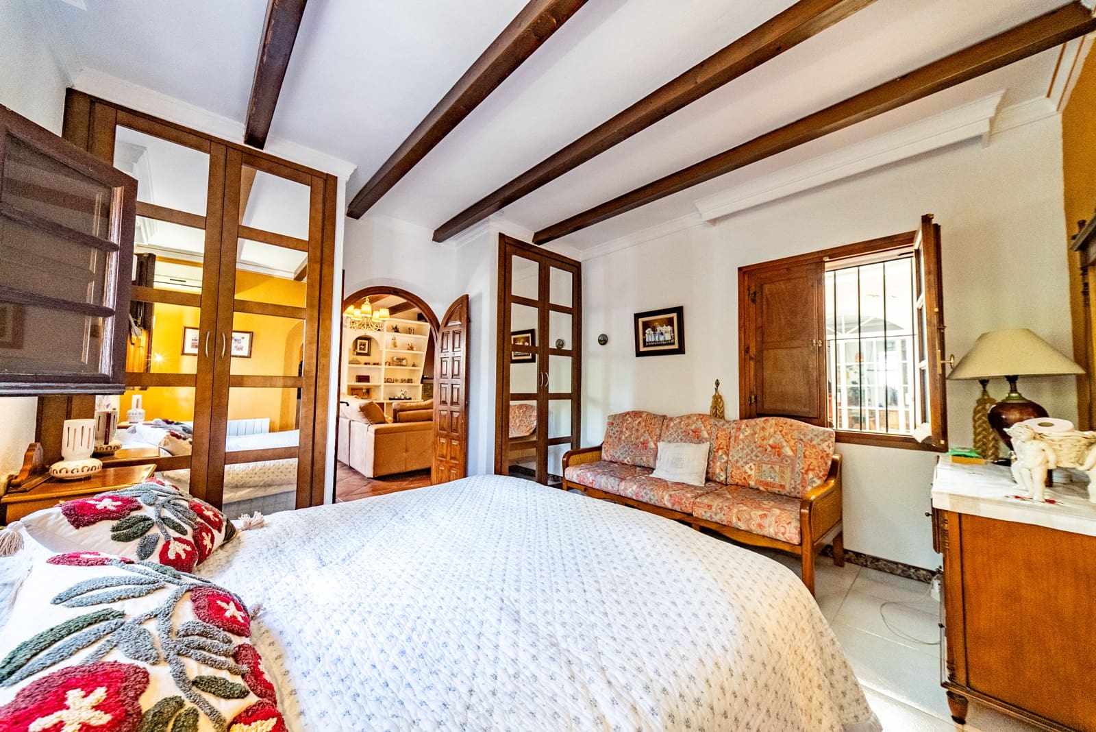 5 bedroom Villa for sale in Alhaurin de la Torre with pool garage - € 1,390,000 (Ref: 9609470)