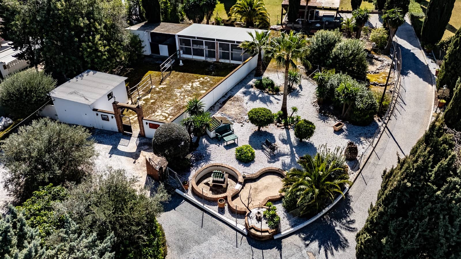 5 bedroom Villa for sale in Alhaurin de la Torre with pool garage - € 1,390,000 (Ref: 9609470)