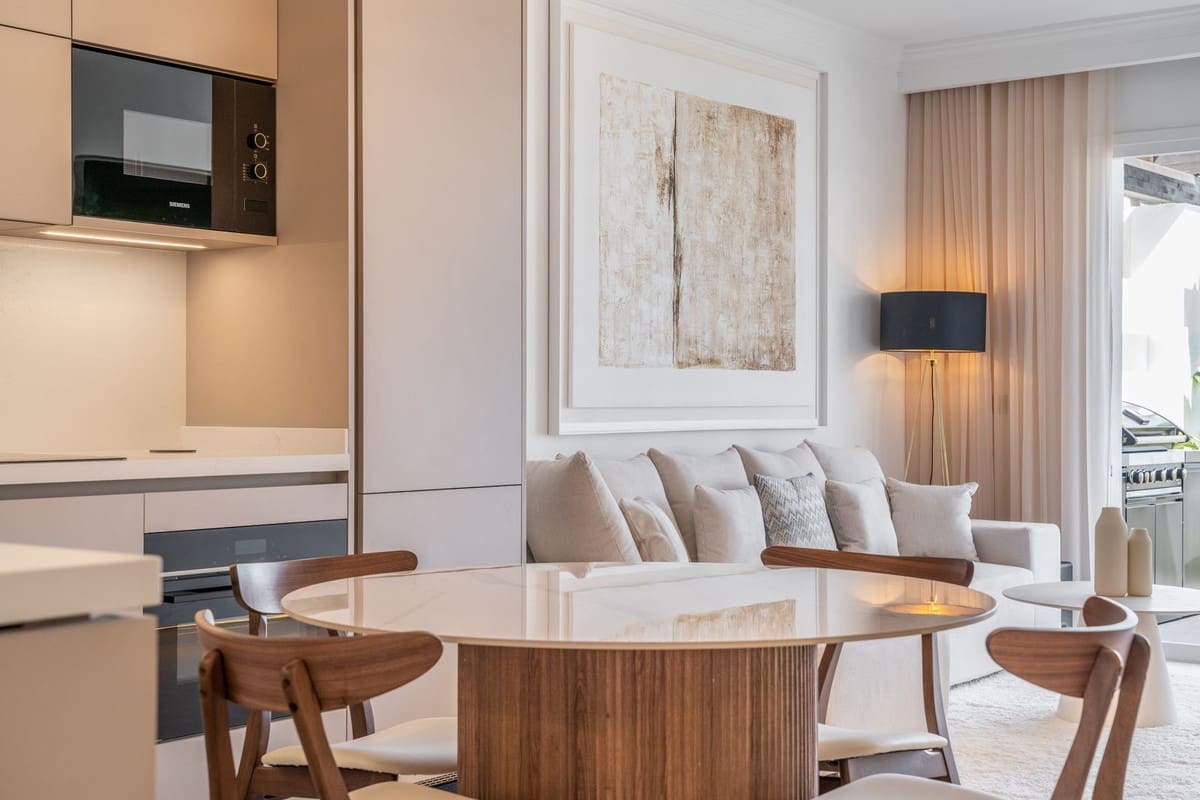 3 sypialnia Penthouse na sprzedaż w La Quinta z basenem garażem - 899 000 € (Ref: 9610020)