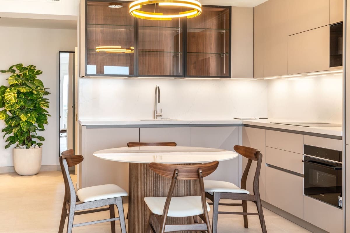 3 sypialnia Penthouse na sprzedaż w La Quinta z basenem garażem - 899 000 € (Ref: 9610020)