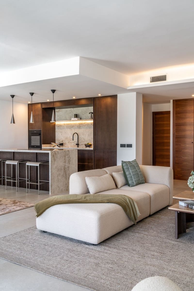 3 bedroom Penthouse for sale in La Quinta with pool garage - € 1,095,000 (Ref: 9610053)