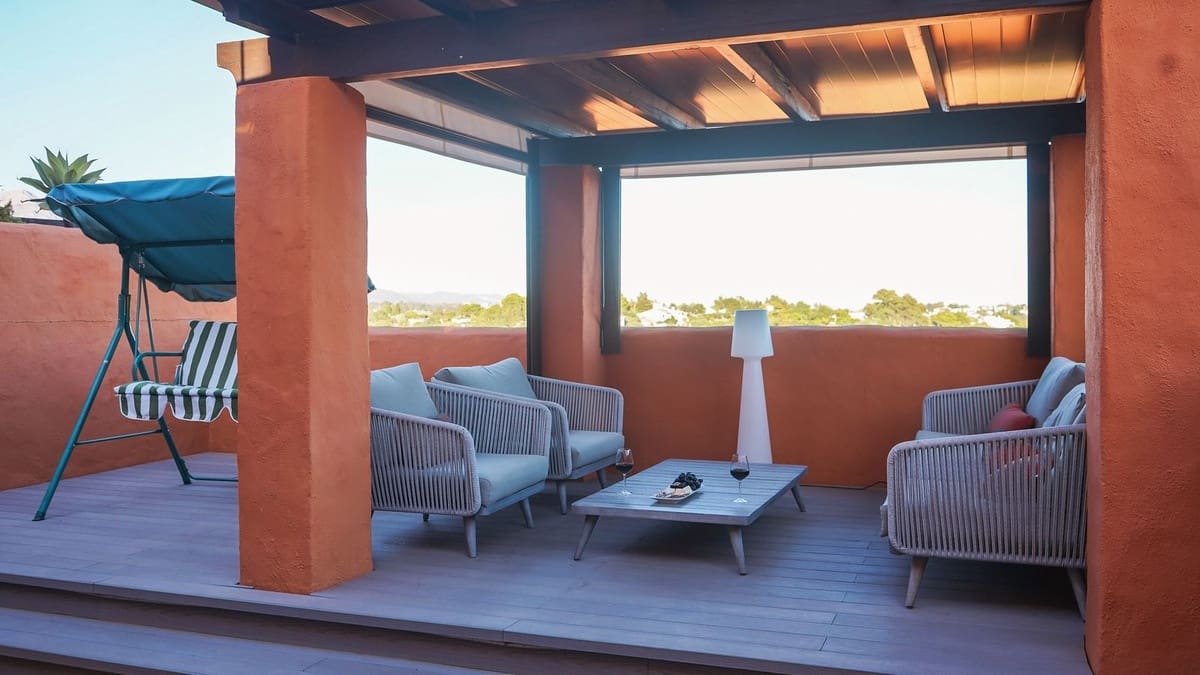 3 camera da letto Attico in vendita in New Golden Mile con piscina garage - 695.000 € (Rif: 9610683)