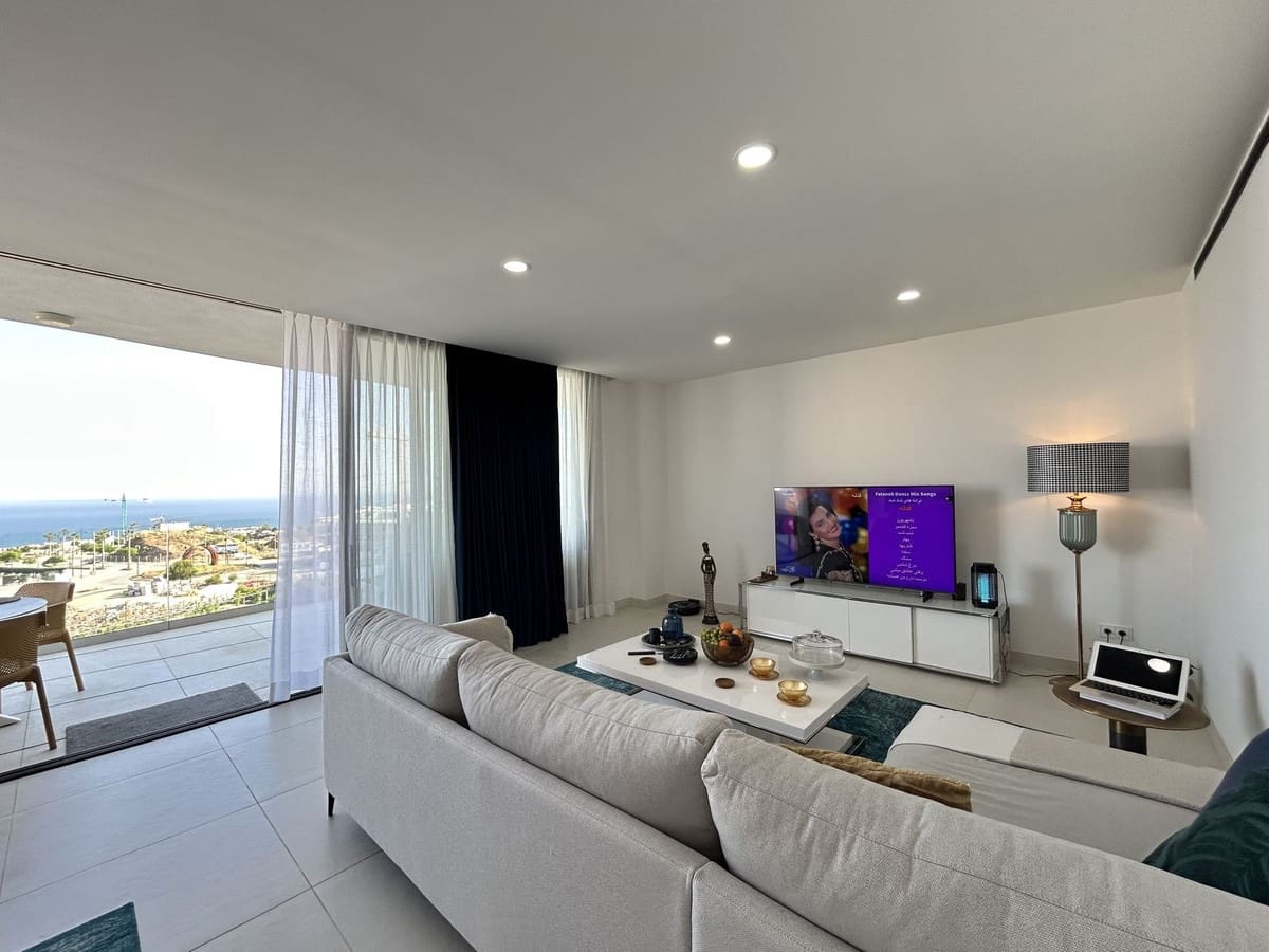 2 Zimmer Apartment zu verkaufen in Fuengirola mit Pool Garage - 826.000 € (Ref: 9610685)