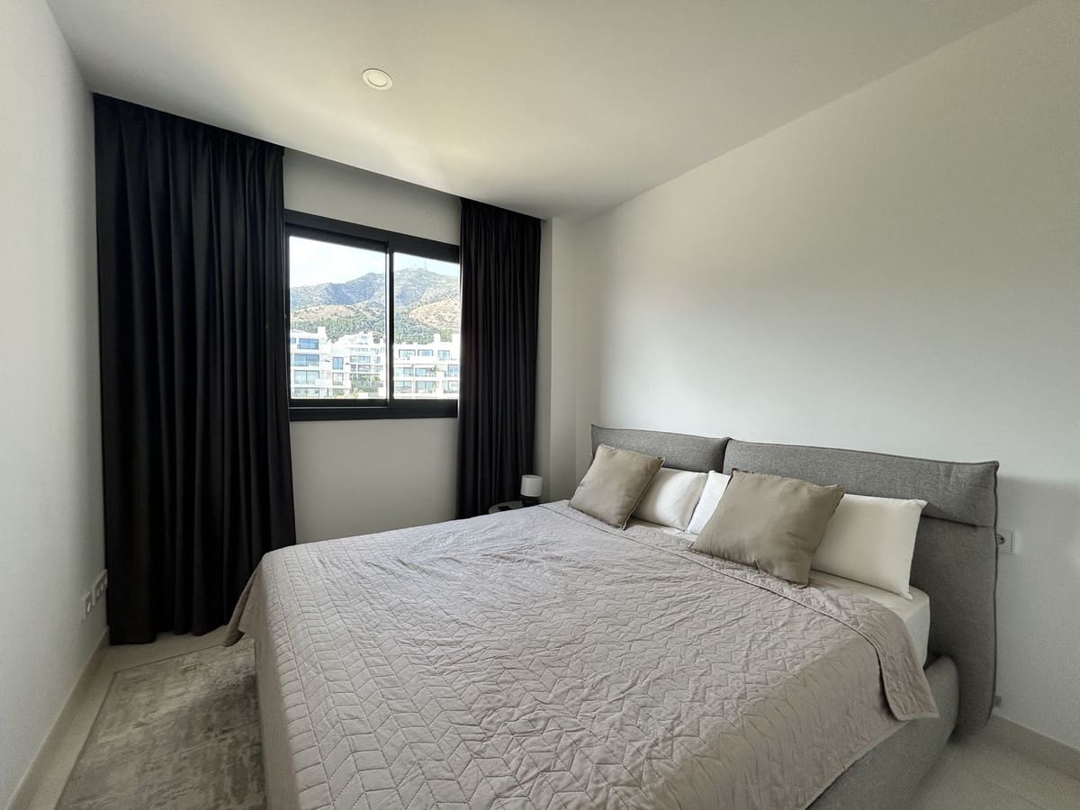 2 Zimmer Apartment zu verkaufen in Fuengirola mit Pool Garage - 826.000 € (Ref: 9610685)