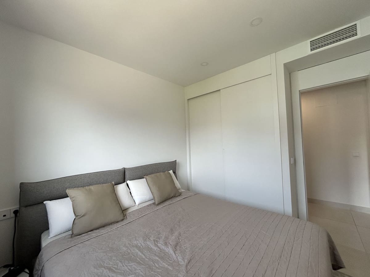 2 Zimmer Apartment zu verkaufen in Fuengirola mit Pool Garage - 826.000 € (Ref: 9610685)