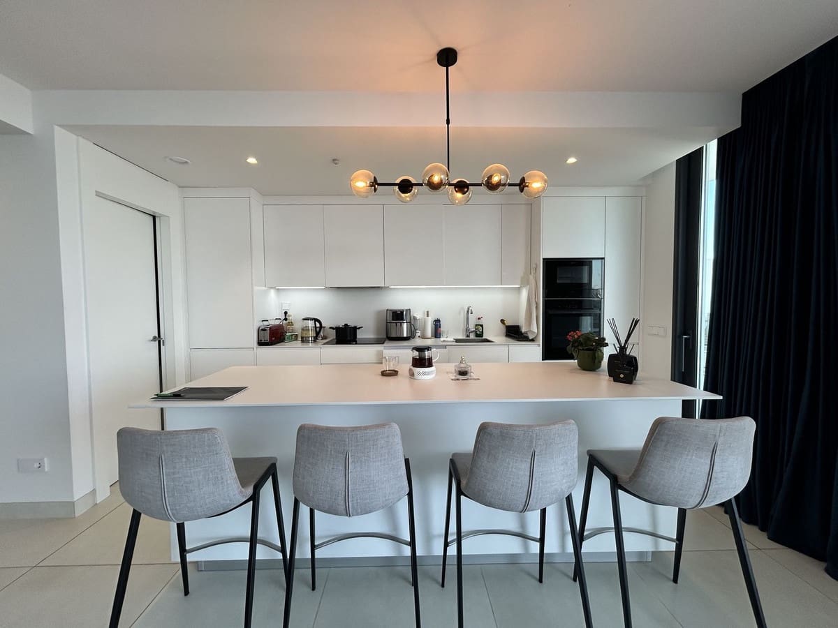 2 Zimmer Apartment zu verkaufen in Fuengirola mit Pool Garage - 826.000 € (Ref: 9610685)