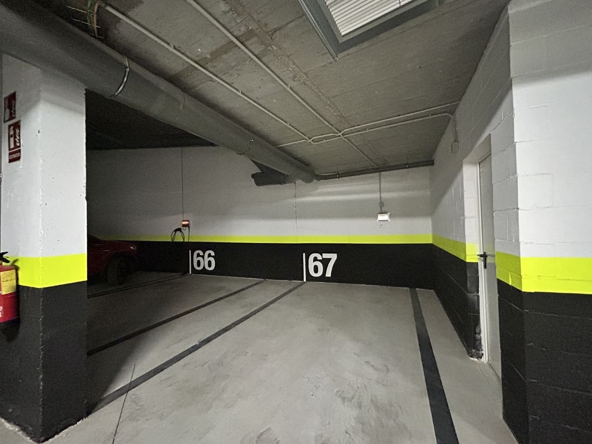 2 Zimmer Apartment zu verkaufen in Fuengirola mit Pool Garage - 826.000 € (Ref: 9610685)