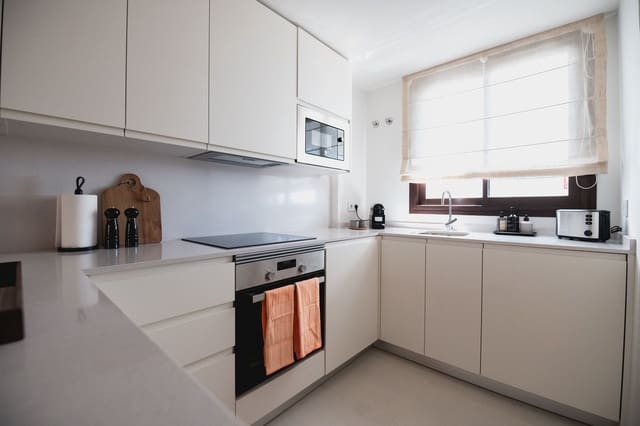 2 sovrum Takvåning till salu i El Higuerón, Fuengirola med pool garage - 875 000 € (Ref: 9610686)