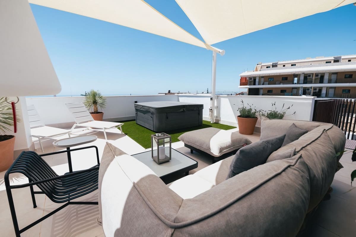 2 sovrum Takvåning till salu i Fuengirola med pool garage - 875 000 € (Ref: 9610686)