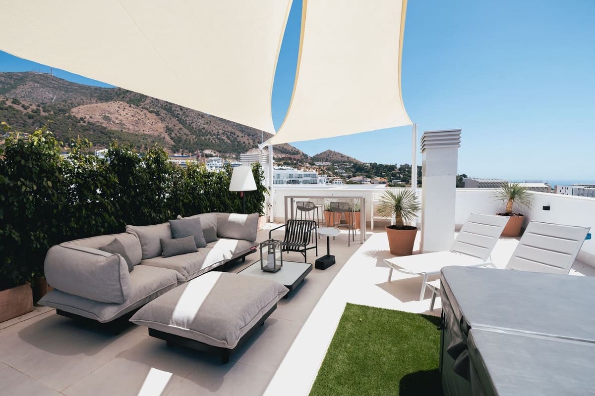 2 sovrum Takvåning till salu i Fuengirola med pool garage - 875 000 € (Ref: 9610686)