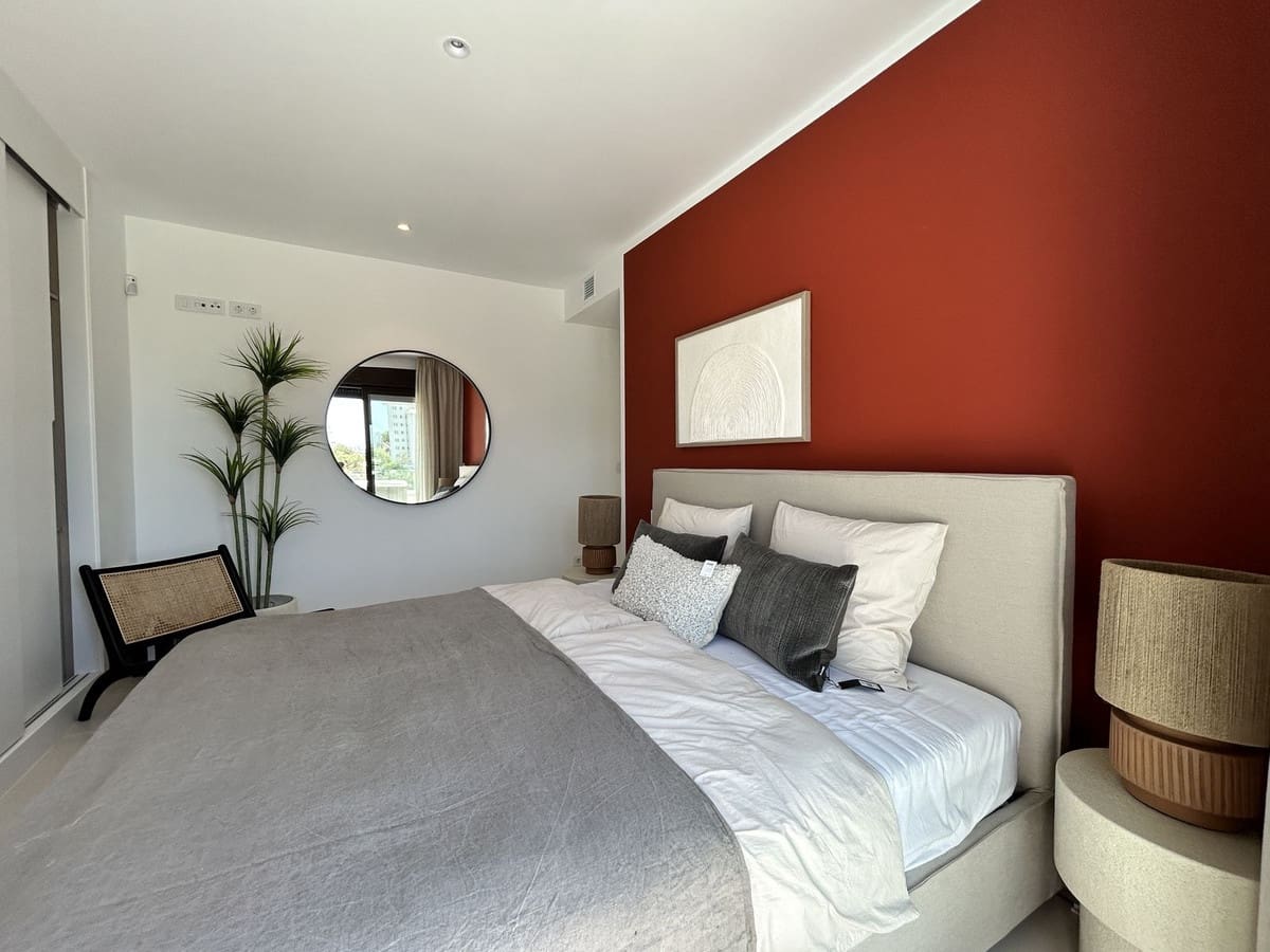 2 Zimmer Penthouse zu verkaufen in Fuengirola mit Pool Garage - 890.000 € (Ref: 9610687)