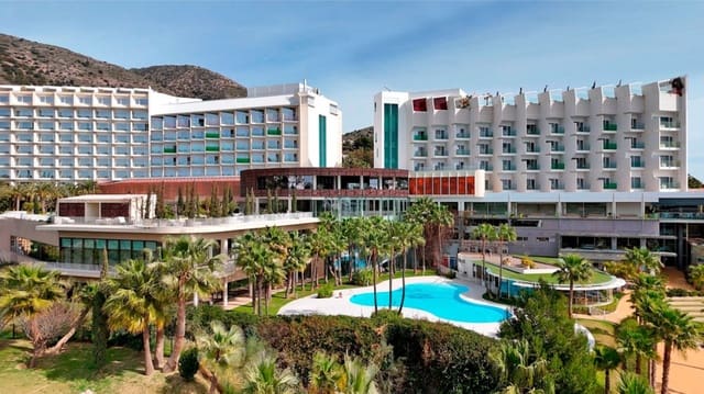 3 soverom Leilighet til salgs i Fuengirola med svømmebasseng garasje - € 1 150 000 (Ref: 9610690)