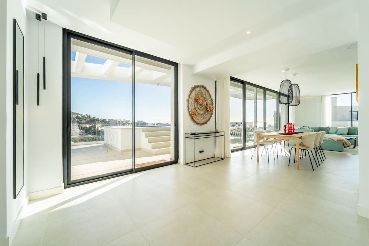 3 Zimmer Penthouse zu verkaufen in Fuengirola mit Pool Garage - 1.499.000 € (Ref: 9613974)