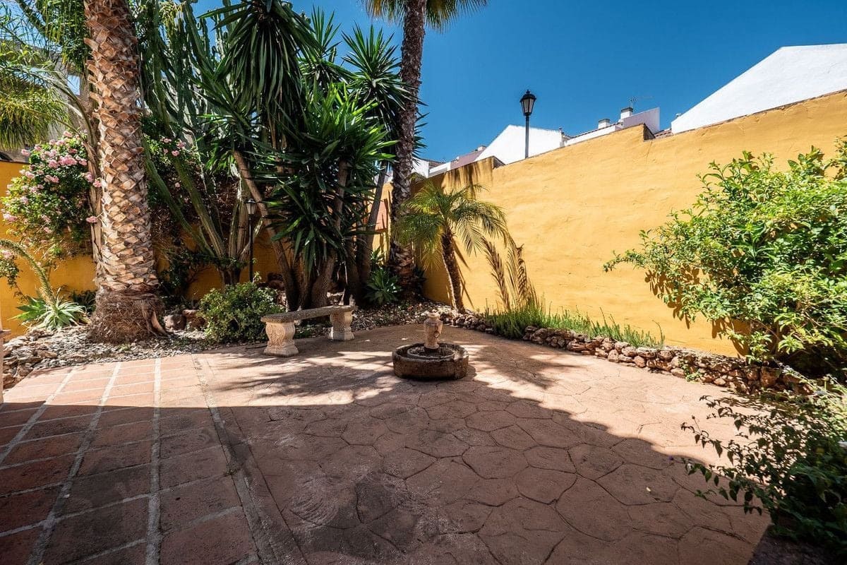 5 soveværelse Villa til salg i Alhaurin el Grande med swimmingpool garage - € 695.000 (Ref: 9614162)