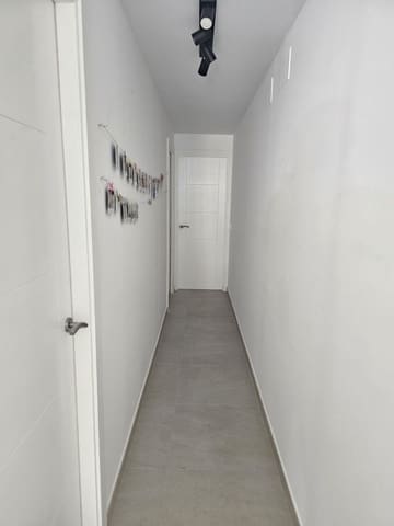 2 bedroom Apartment for sale in Fuengirola - € 295,000 (Ref: 9626082)