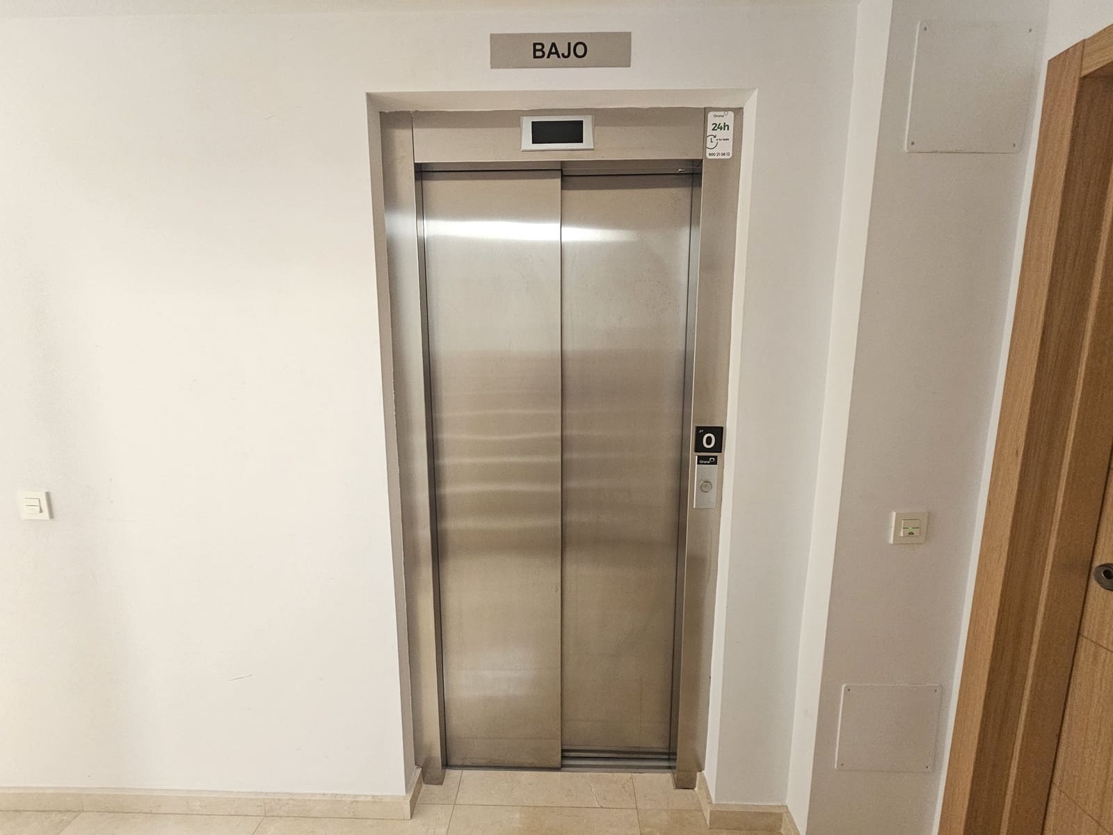 2 bedroom Apartment for sale in Fuengirola - € 295,000 (Ref: 9626082)