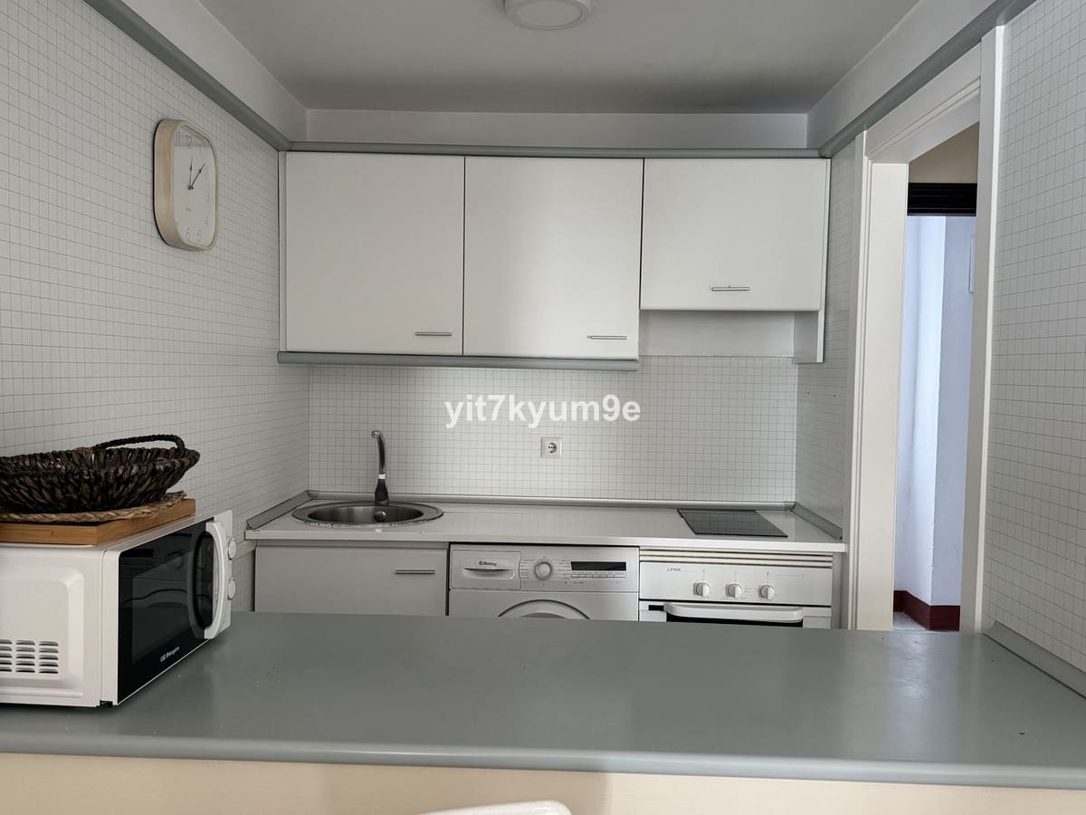 1 soveværelse Lejlighed til salg i Puerto Banus med swimmingpool - € 370.000 (Ref: 9626562)